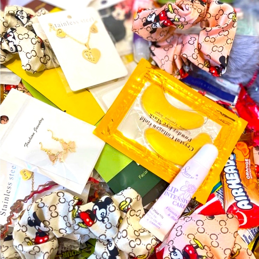 Inventory Lucky Scoop 10+ Products!